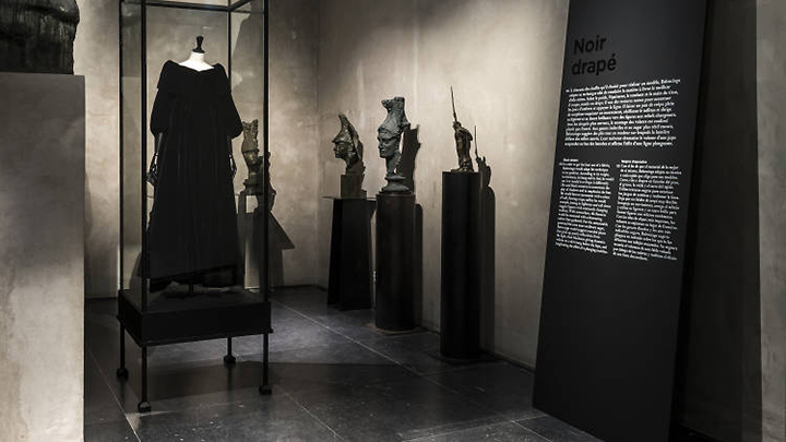 1498460184245383vYkq.jpg 巴黎世家,高级定制展.jpg