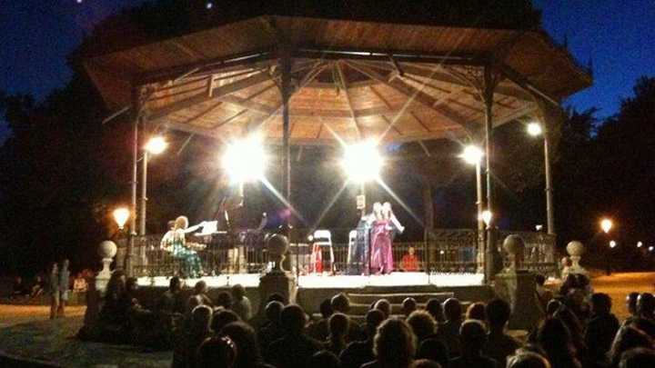 14987038682737568tAv.jpg 2017 Trio Sotto Voce公园音乐会.jpg