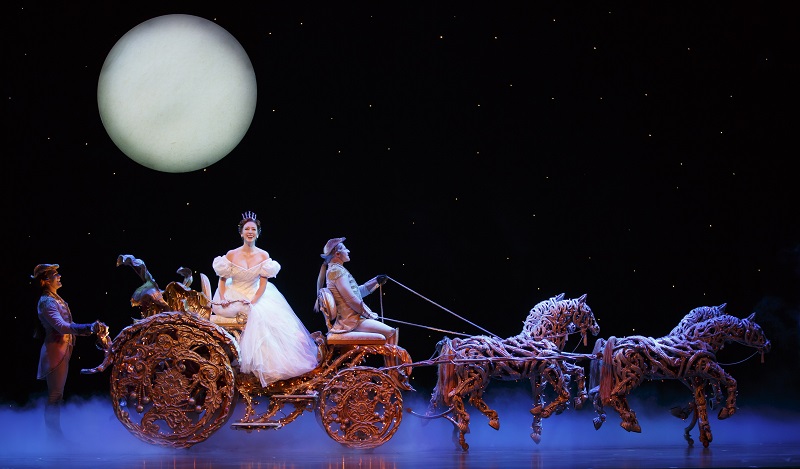 1512360243154743mPPd.jpg CinderellaTour2240r.jpg