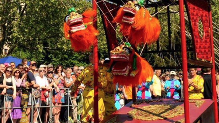 巴黎走进中国文化中心过大年.png