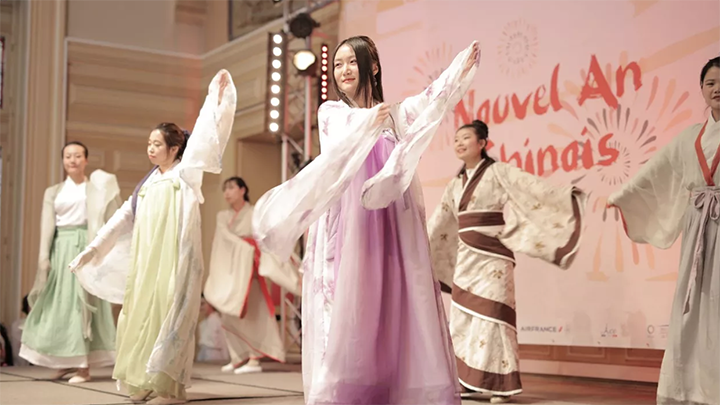 1517575099653153yHQ1.png 巴黎舞社招新.png