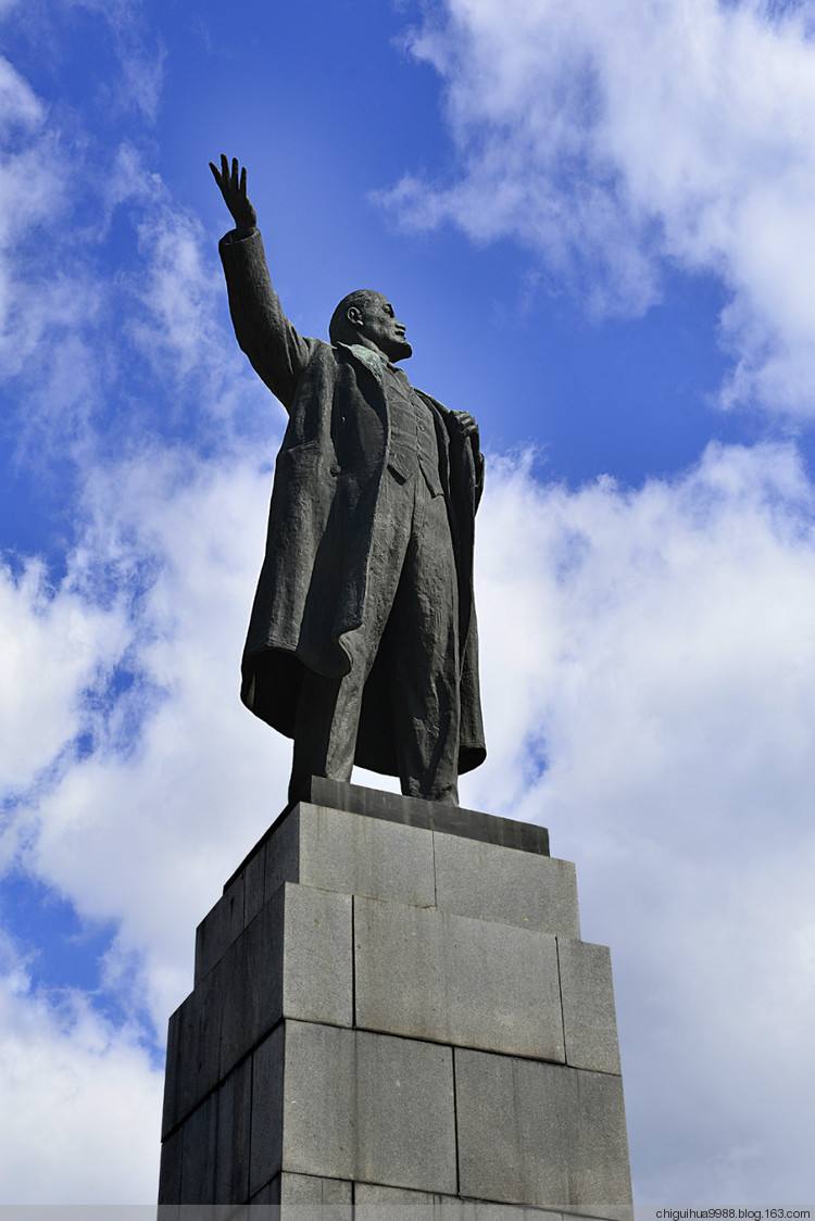 1531809664779385HP3a.jpg 列宁雕像.jpg