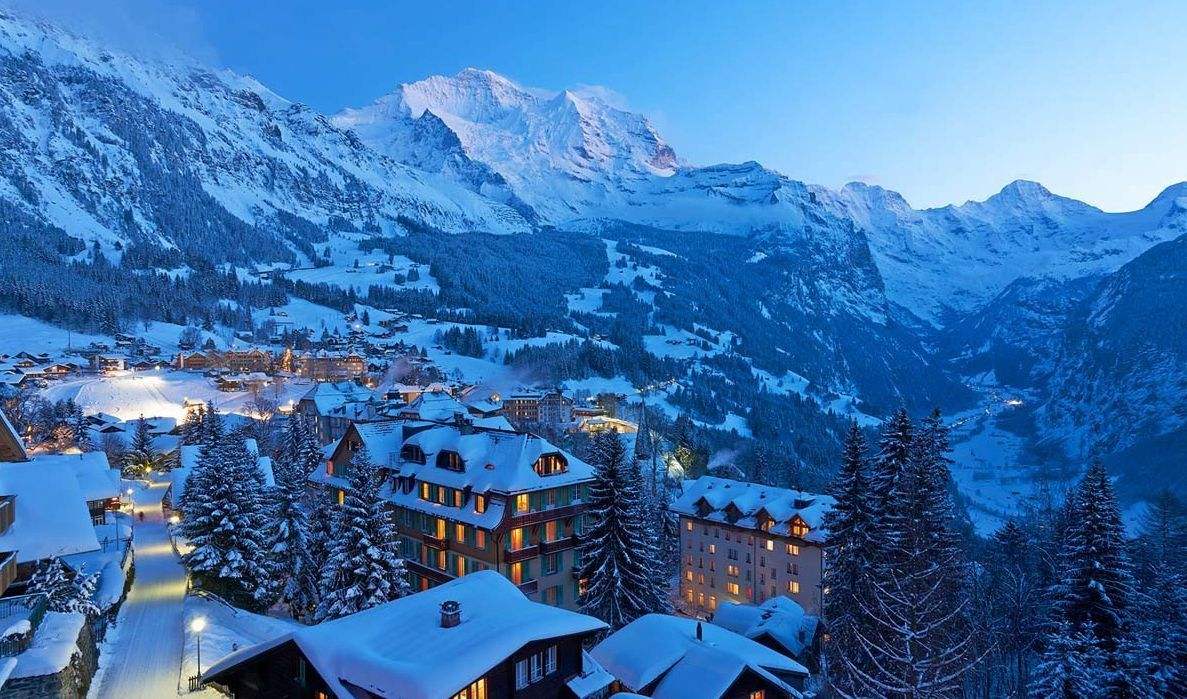 1534236452988537L0xq.jpg 少女峰.jpg