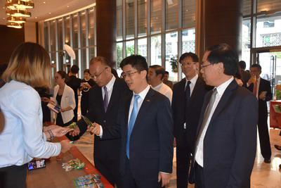 1572410291601718vlhx.jpg 5c1eb4f5547f3905.jpg