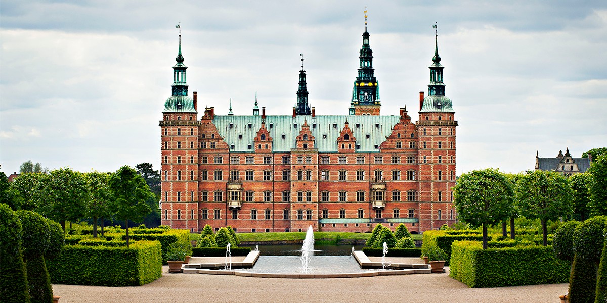 Frederiksborg-Slot-fra-haven-Kopi.jpg